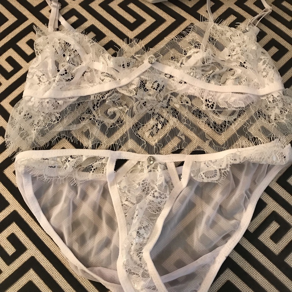 Two Eyelash Lace Bra and Panty Sets XS/S